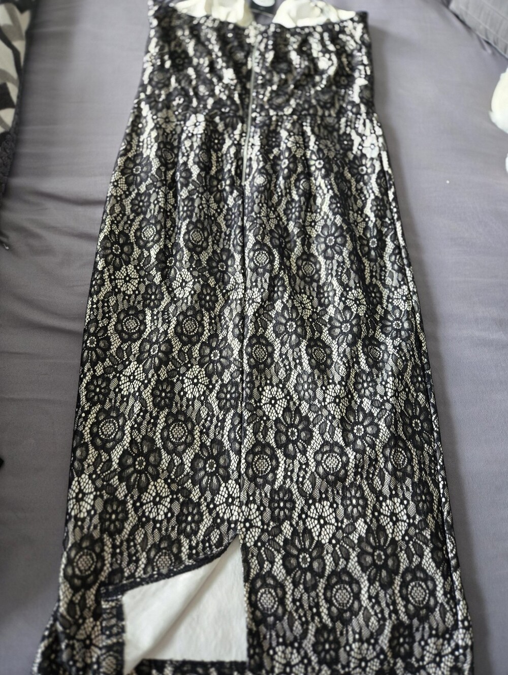 Black Lace Overlay Pencil Dress Elegant Evening Wear Strapless